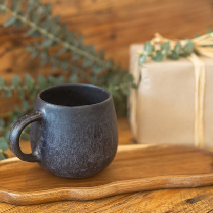 weihnachtsgeschenk schwarze tasse