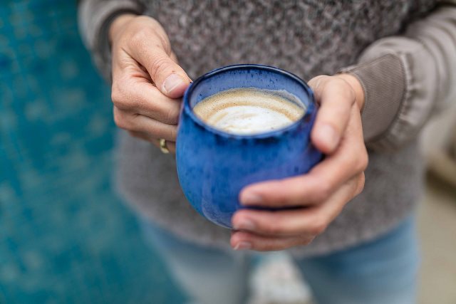 Blaue Tasse Keramik