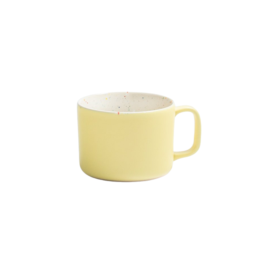 Keramik Tasse Breeze Party Gelb-Weiß – 450 ml | Egg Back Home