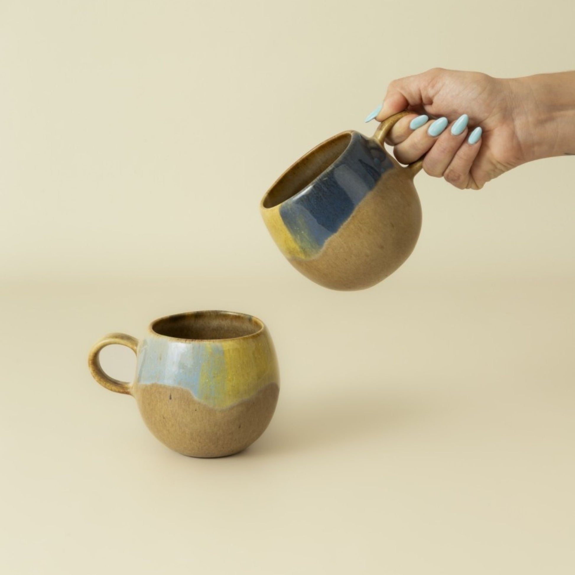 Keramik Kaffeetasse Coral groß Bunt I Handgemachte Steingut Tasse 400 ml I 2 Stück