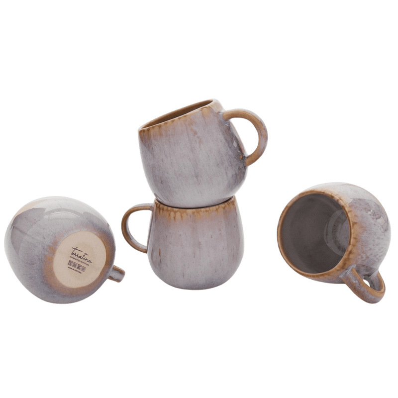 kleine keramik tassen in creme