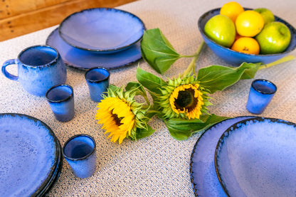 BLAUES KERAMIK GESCHIRR